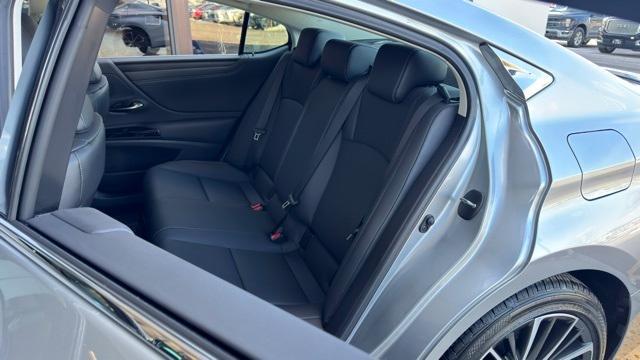 used 2024 Lexus ES 350 car, priced at $39,999