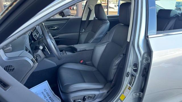 used 2024 Lexus ES 350 car, priced at $39,999