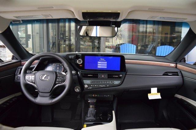 new 2025 Lexus ES 350 car, priced at $50,410