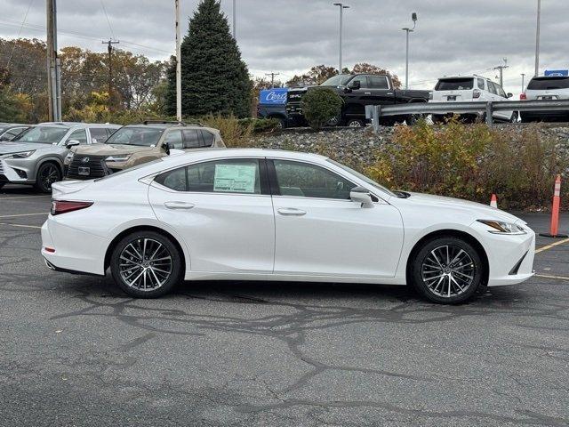 new 2025 Lexus ES 350 car, priced at $50,660