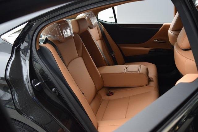 new 2025 Lexus ES 350 car, priced at $50,160
