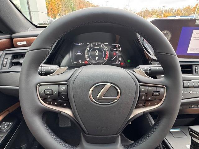 new 2025 Lexus ES 350 car, priced at $48,579