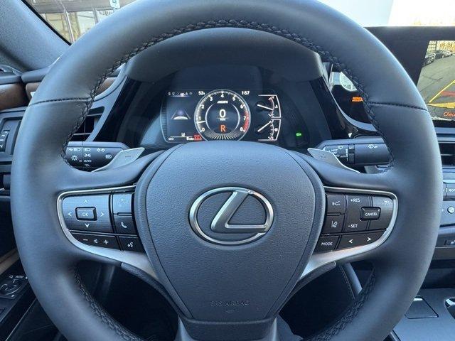 new 2025 Lexus ES 350 car, priced at $50,160