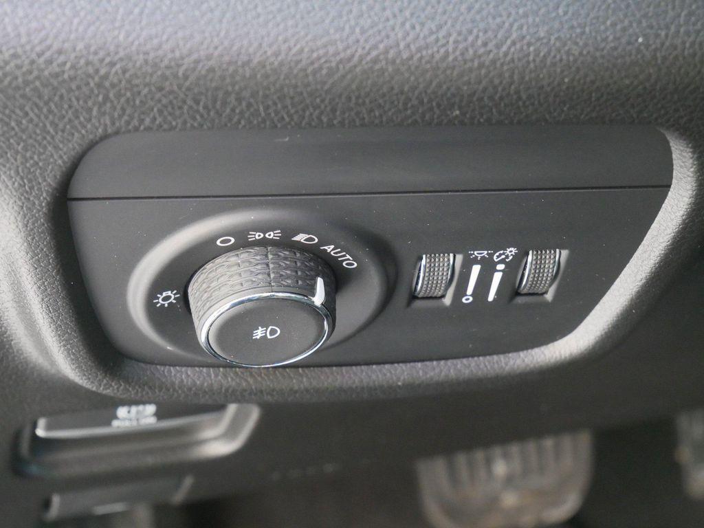 used 2023 Jeep Grand Cherokee L car, priced at $31,982