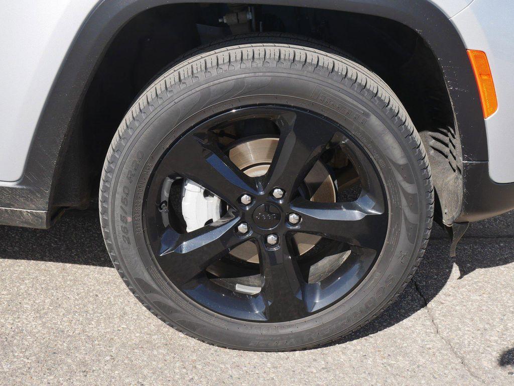 used 2023 Jeep Grand Cherokee car, priced at $30,982