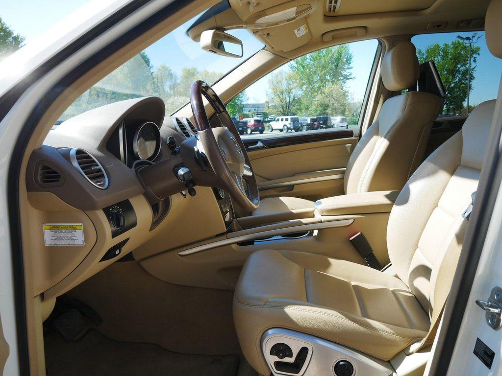 used 2010 Mercedes-Benz M-Class car, priced at $10,982