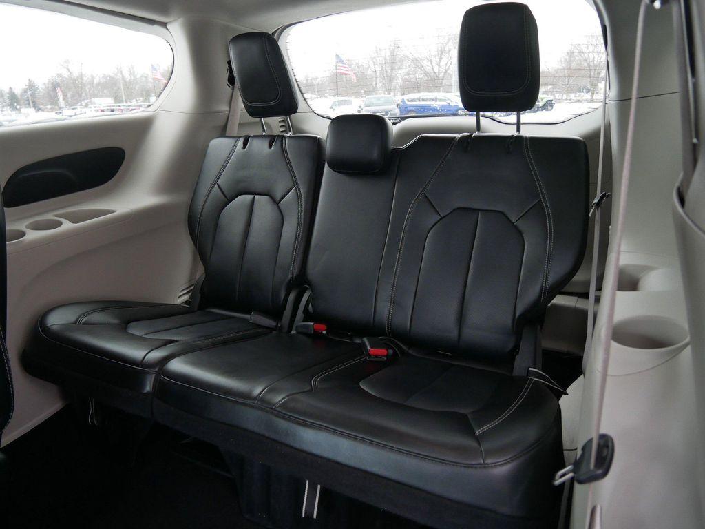 used 2024 Chrysler Pacifica car, priced at $26,982