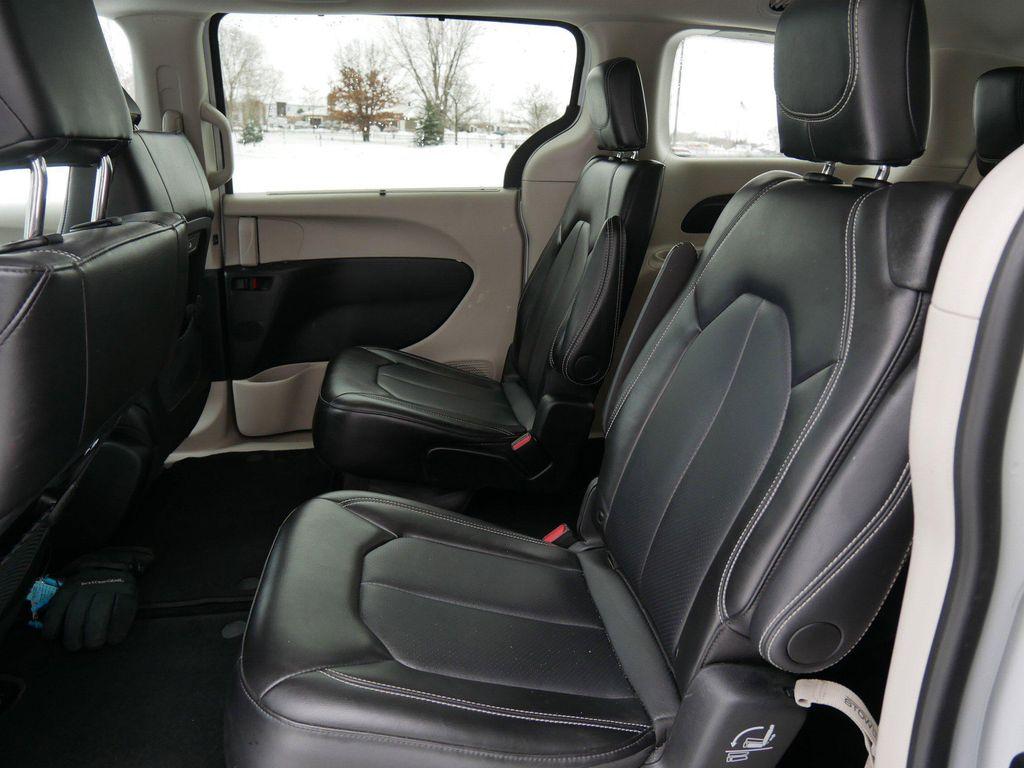 used 2024 Chrysler Pacifica car, priced at $26,982