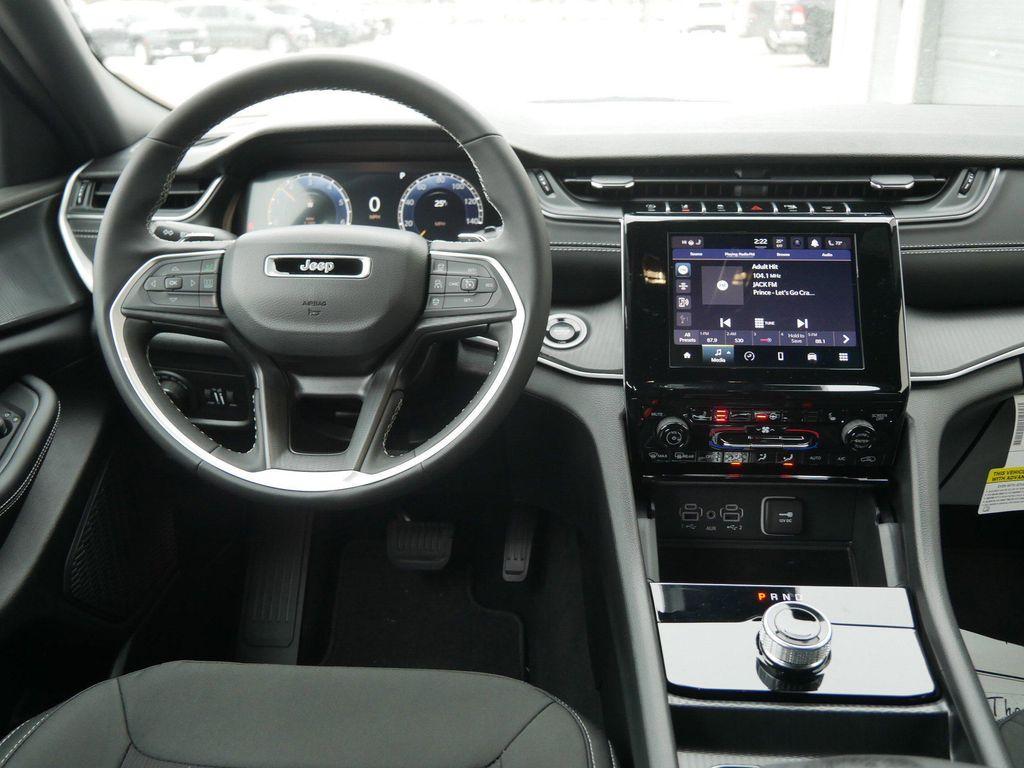 new 2026 Jeep Grand Cherokee car, priced at $42,507