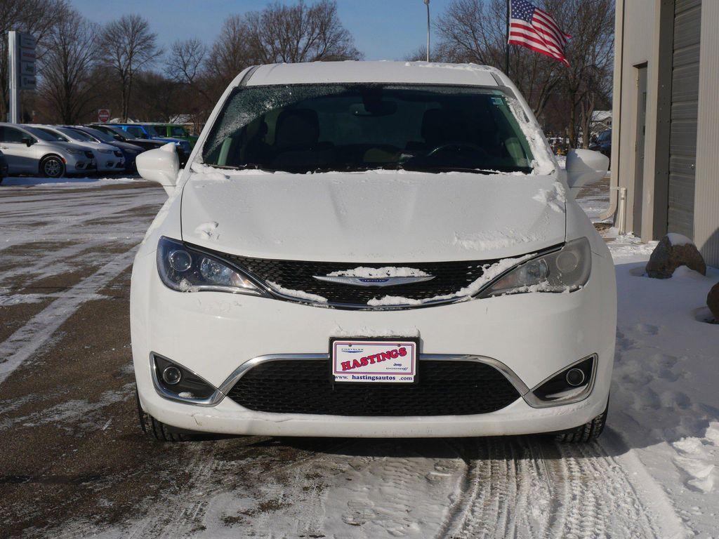 used 2020 Chrysler Pacifica car, priced at $15,982