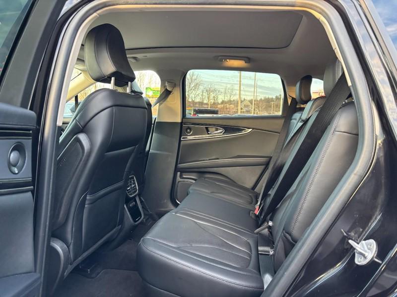 used 2022 Lincoln Nautilus car, priced at $35,095