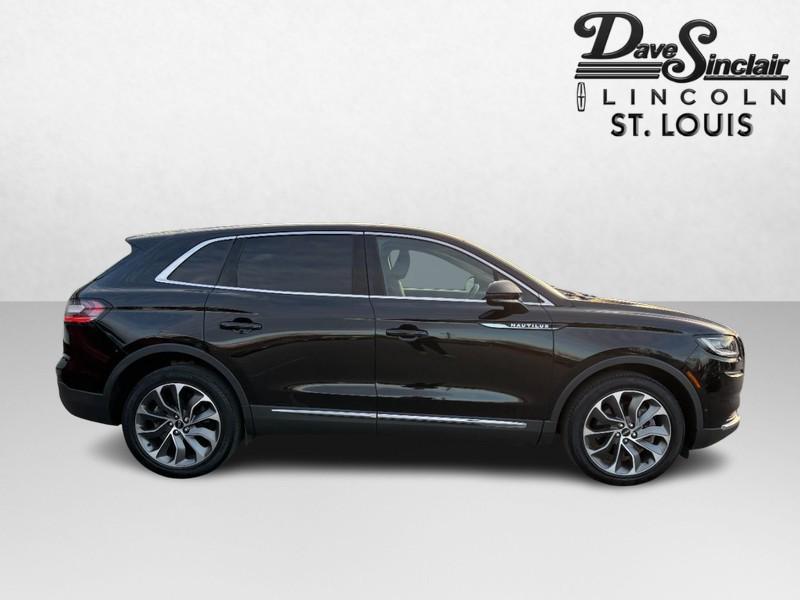 used 2022 Lincoln Nautilus car, priced at $35,095