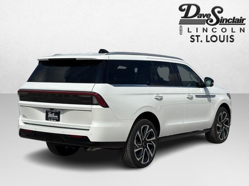 new 2027 Lincoln Navigator car, priced at $111,184