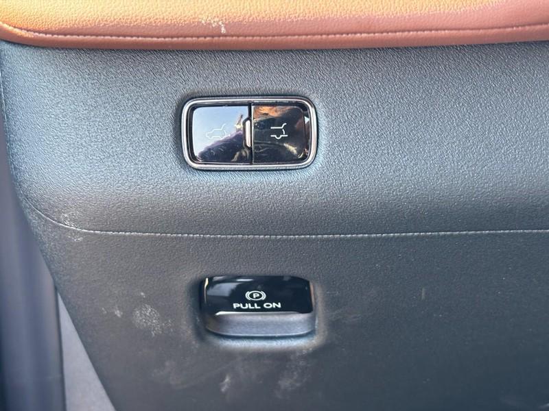 new 2026 Lincoln Navigator car, priced at $111,560