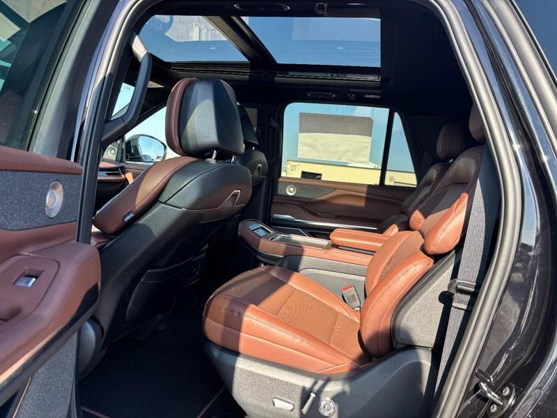 new 2026 Lincoln Navigator car, priced at $111,560