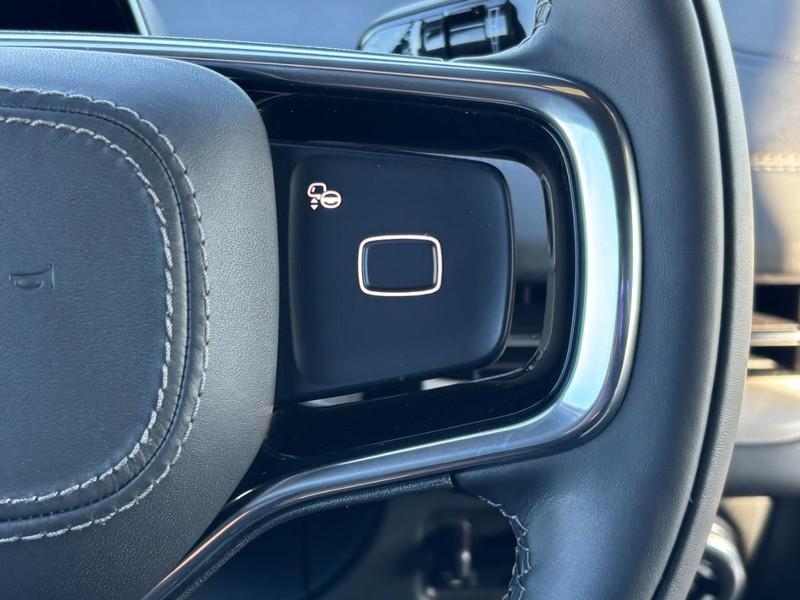 new 2025 Lincoln Navigator car, priced at $108,585