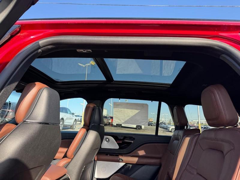 new 2025 Lincoln Aviator car, priced at $81,025