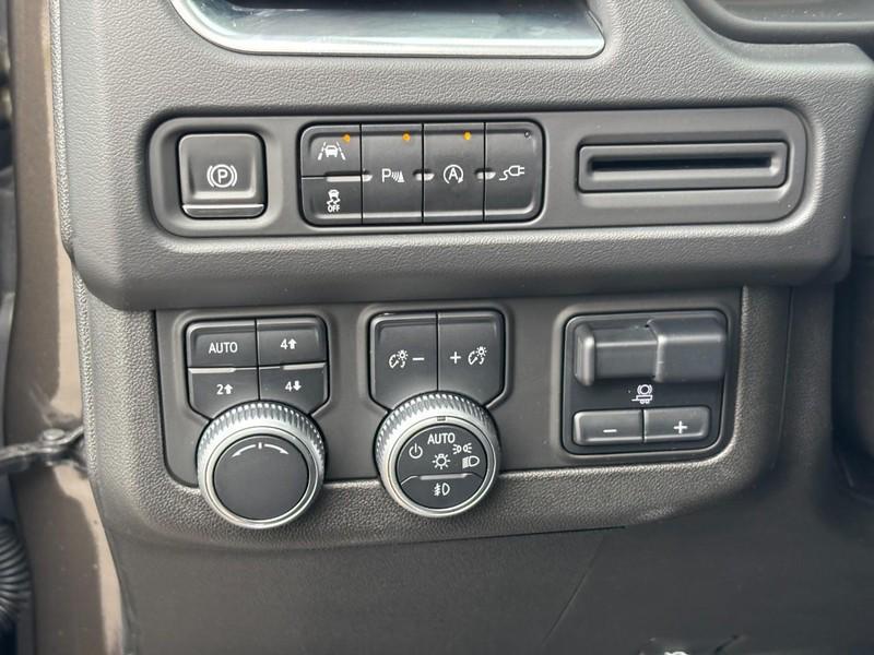 used 2021 GMC Yukon car, priced at $43,106