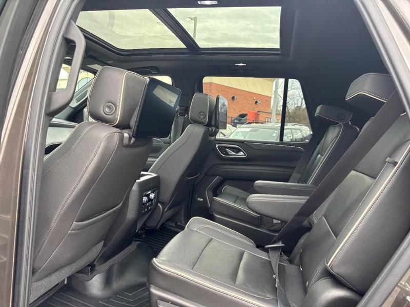 used 2021 GMC Yukon car, priced at $43,106