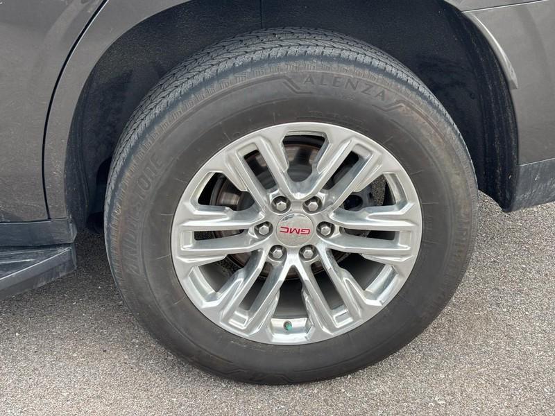 used 2021 GMC Yukon car, priced at $43,106