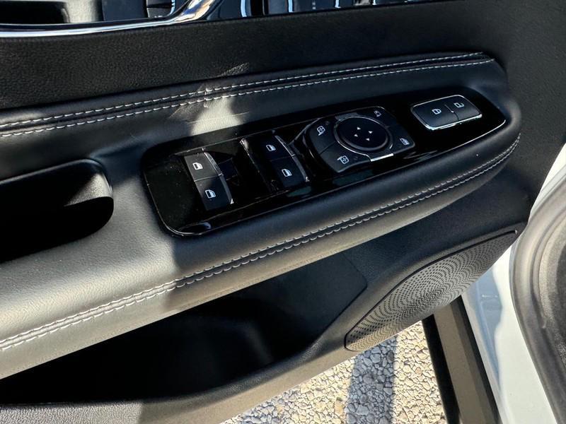 new 2025 Lincoln Corsair car, priced at $37,174