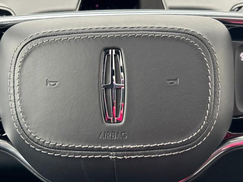 new 2026 Lincoln Navigator car, priced at $109,065