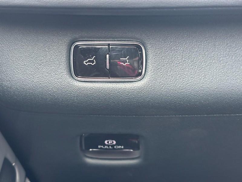 new 2026 Lincoln Navigator car, priced at $109,065