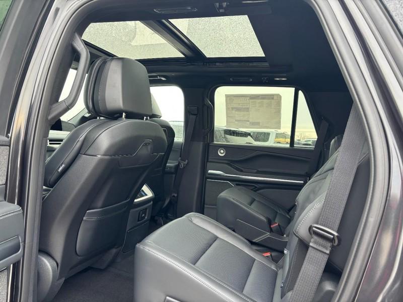 new 2026 Lincoln Navigator car, priced at $109,065