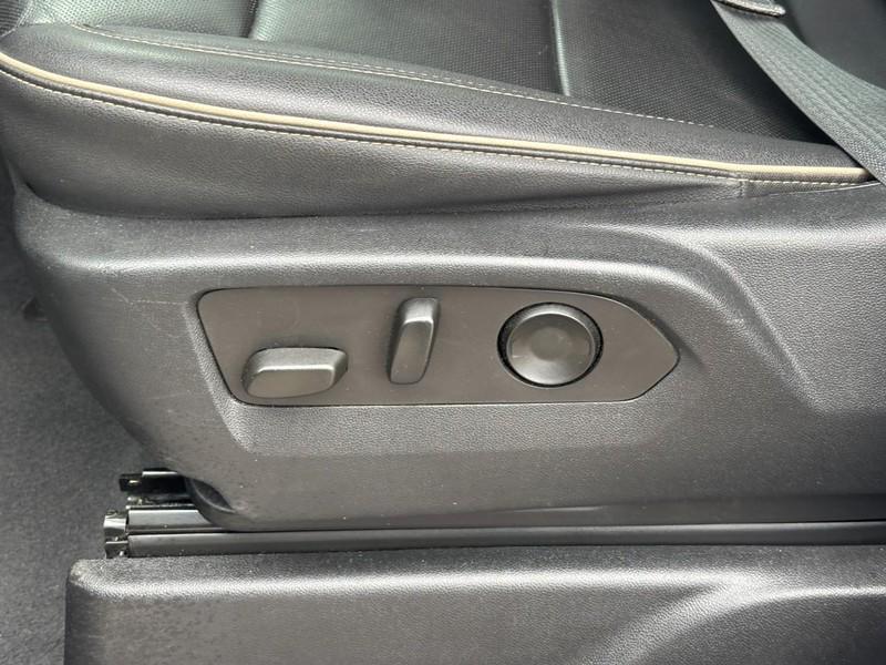 used 2023 GMC Yukon car, priced at $49,715