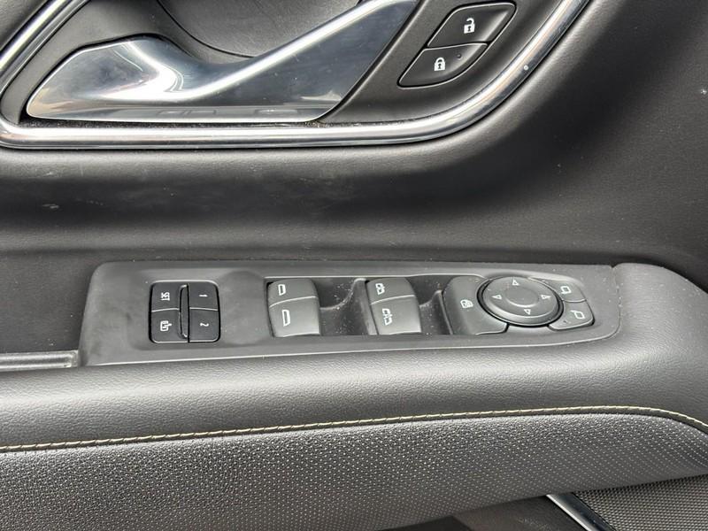 used 2023 GMC Yukon car, priced at $49,715