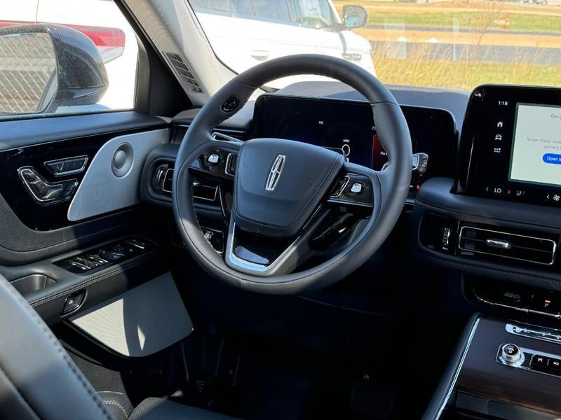 new 2025 Lincoln Aviator car, priced at $71,502