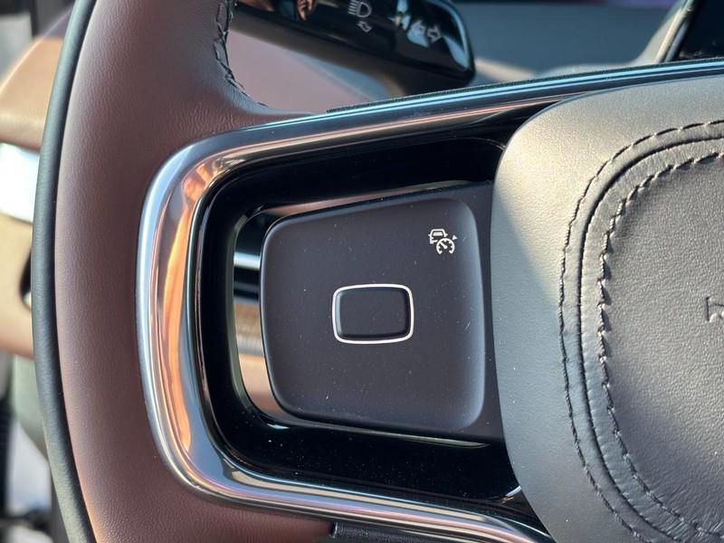 new 2026 Lincoln Navigator car, priced at $98,907