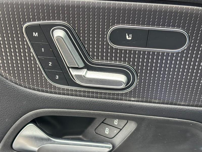 used 2021 Mercedes-Benz GLB 250 car, priced at $27,337