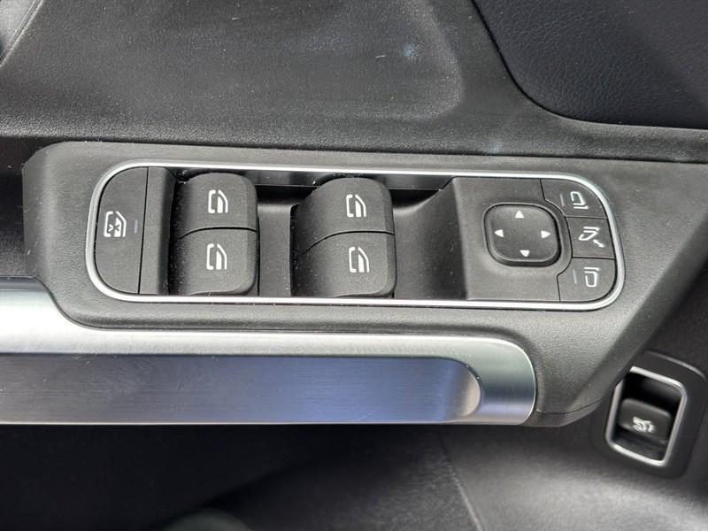 used 2021 Mercedes-Benz GLB 250 car, priced at $27,337