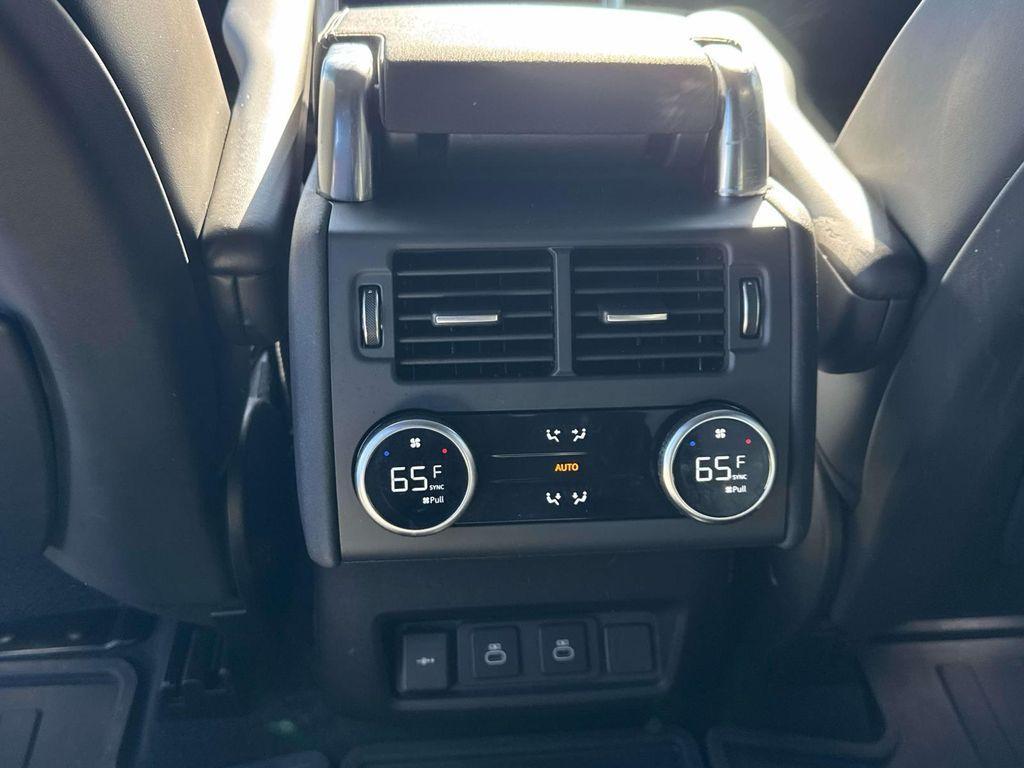 used 2024 Land Rover Discovery car, priced at $50,885