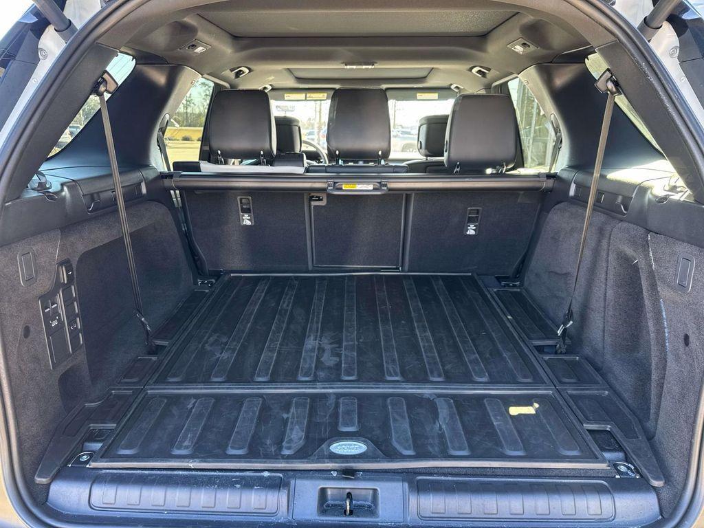 used 2024 Land Rover Discovery car, priced at $50,885