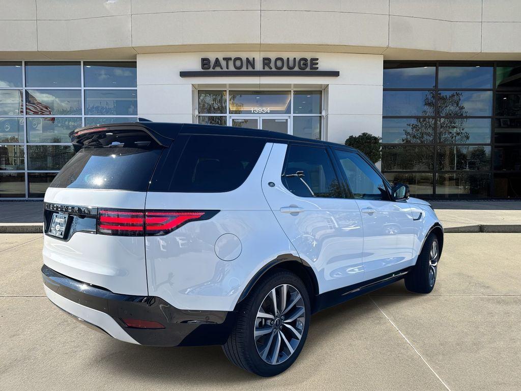 used 2024 Land Rover Discovery car, priced at $50,885