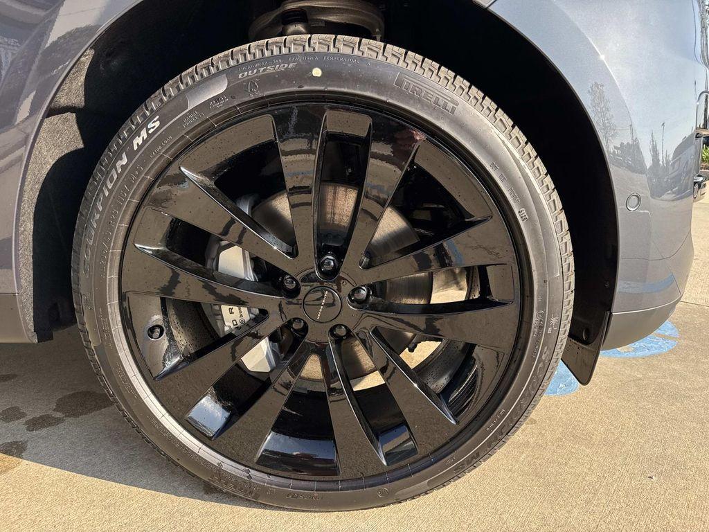 new 2026 Land Rover Range Rover Sport car, priced at $92,125