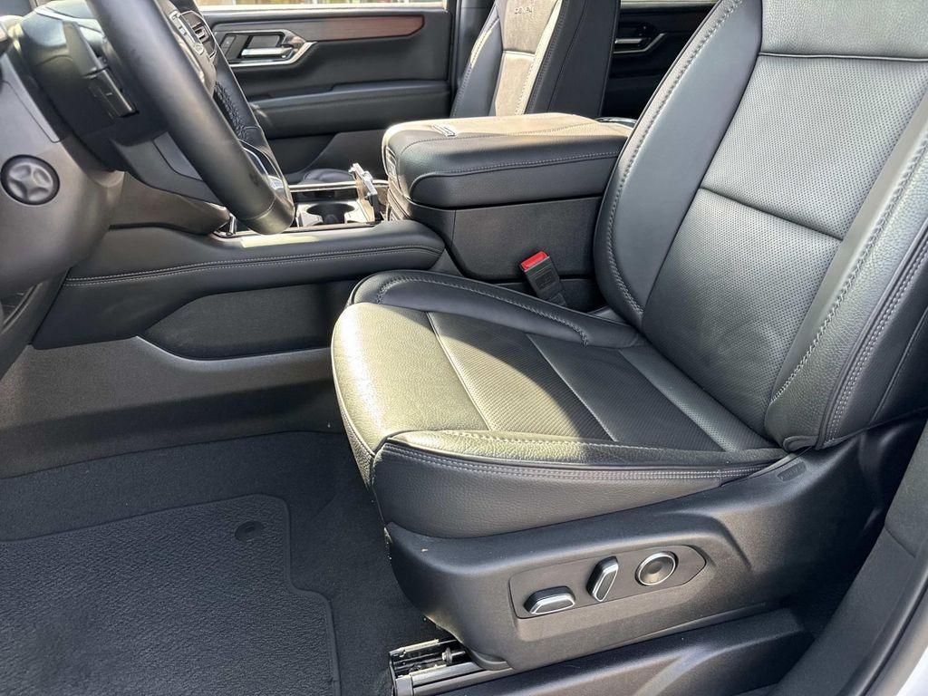 used 2025 GMC Yukon car, priced at $74,422