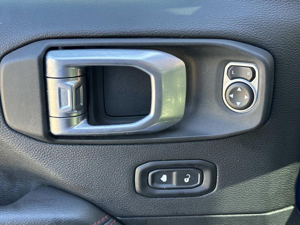 used 2020 Jeep Wrangler Unlimited car, priced at $29,286