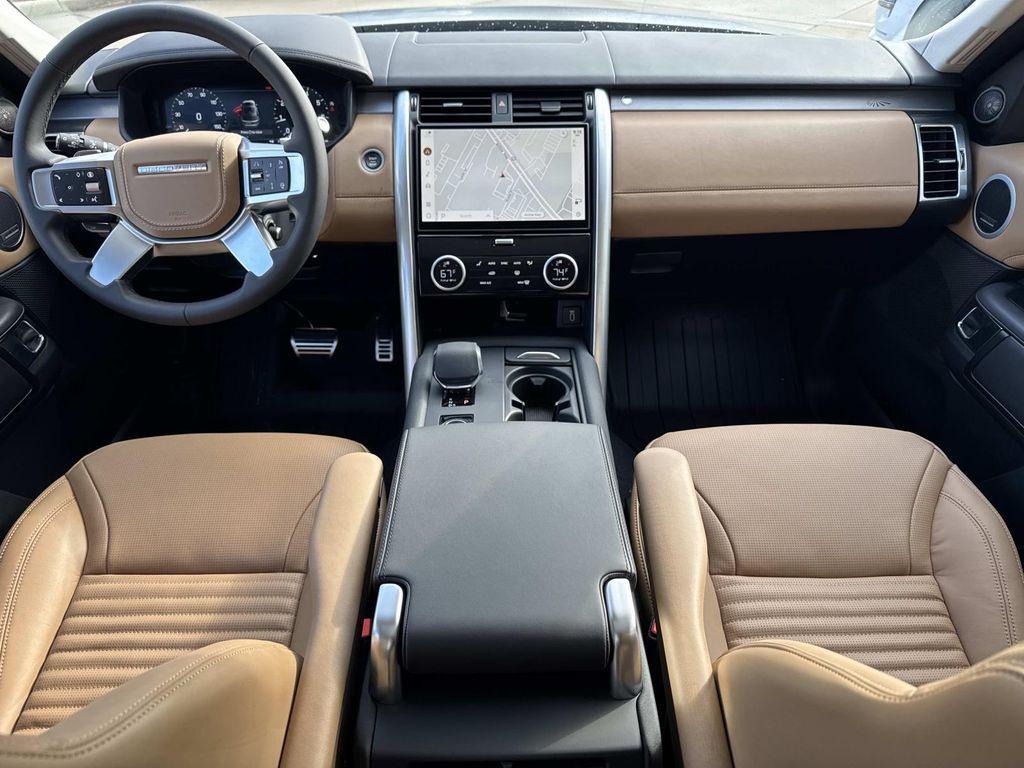 new 2026 Land Rover Discovery car, priced at $88,635
