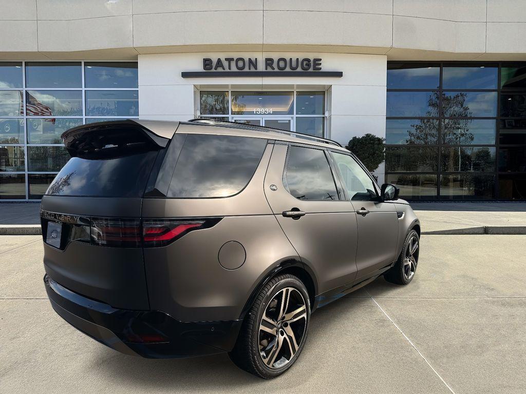 new 2026 Land Rover Discovery car, priced at $88,635
