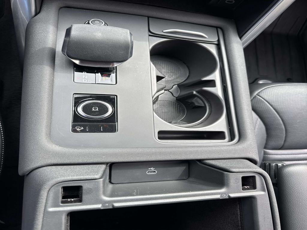 used 2025 Land Rover Discovery car, priced at $58,985