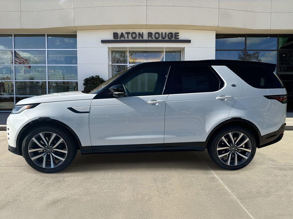 new 2025 Land Rover Discovery car, priced at $73,903