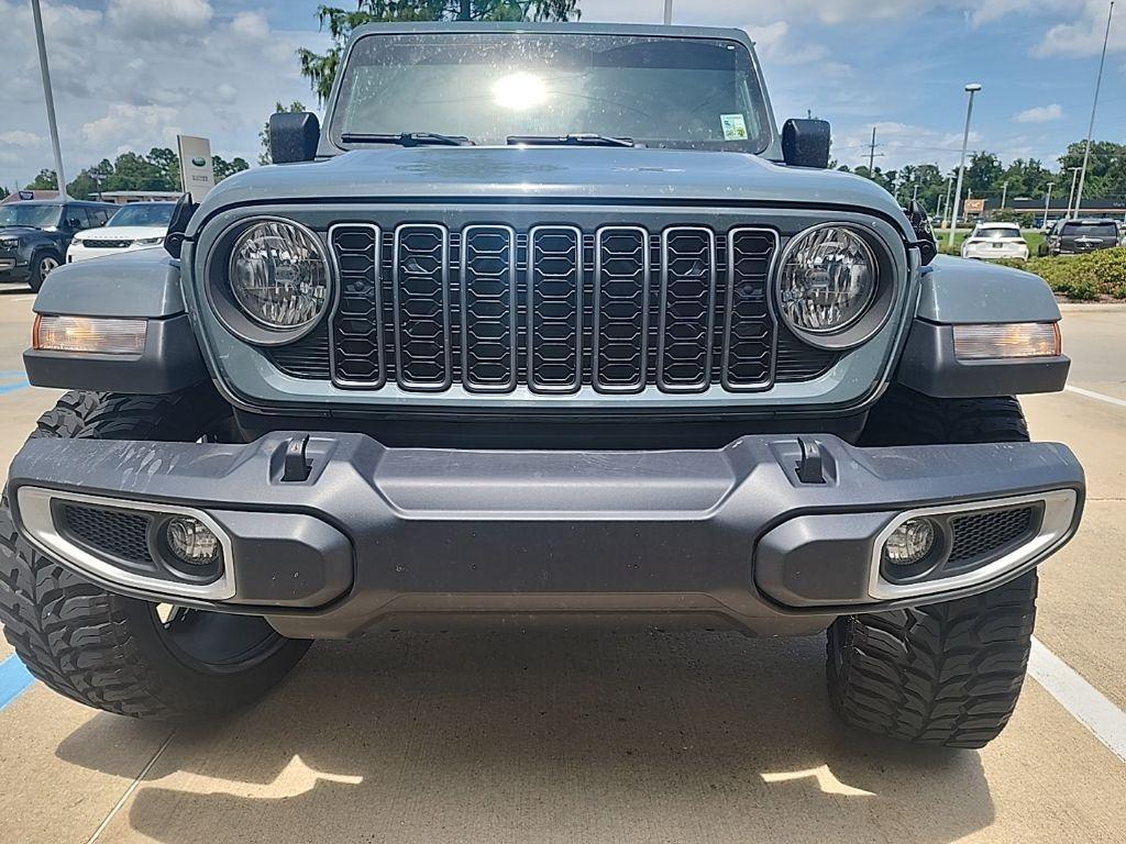 used 2025 Jeep Gladiator car, priced at $42,973