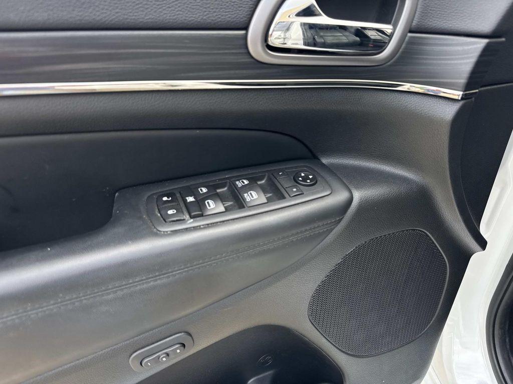 used 2020 Jeep Grand Cherokee car, priced at $23,251