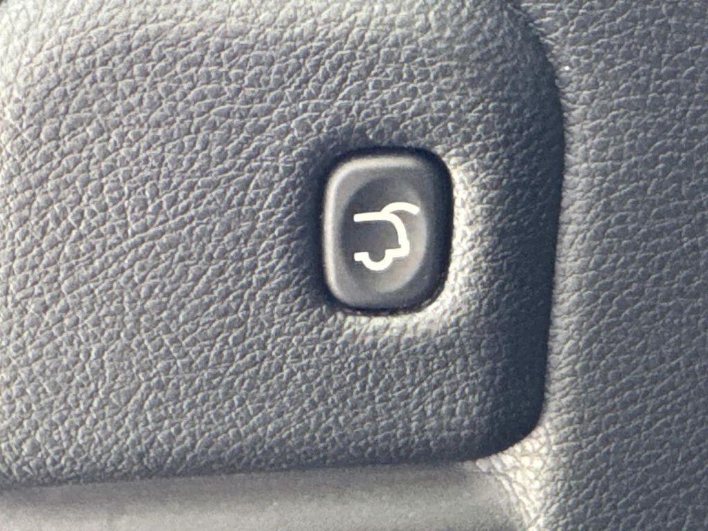 used 2020 Jeep Grand Cherokee car, priced at $23,251