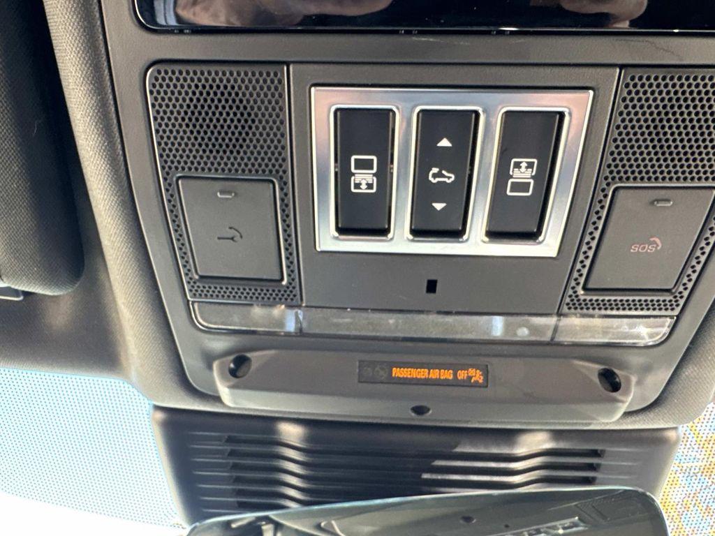 used 2025 Land Rover Discovery car, priced at $51,998