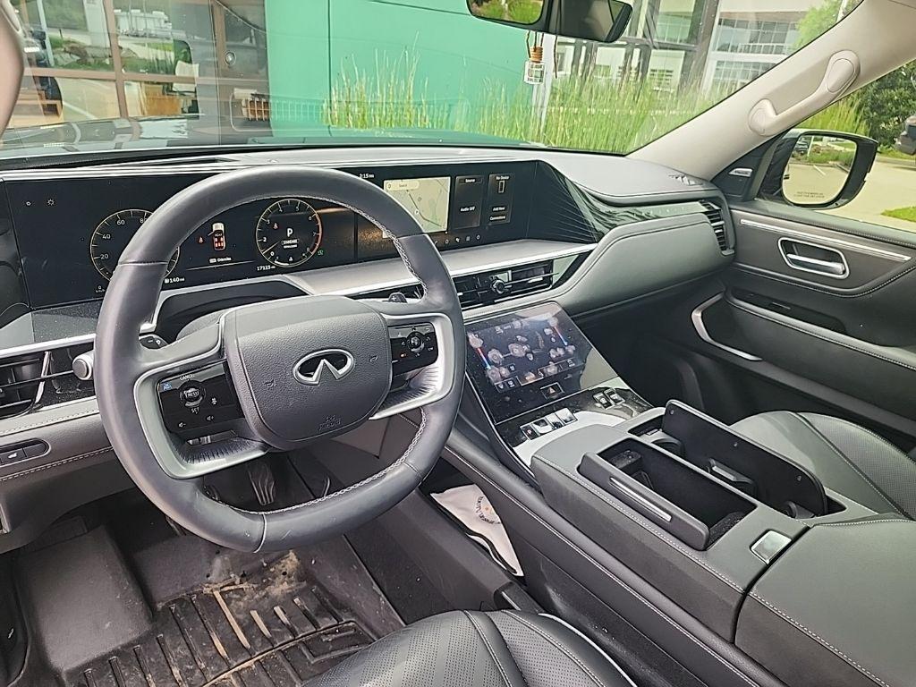 used 2025 INFINITI QX80 car, priced at $72,489