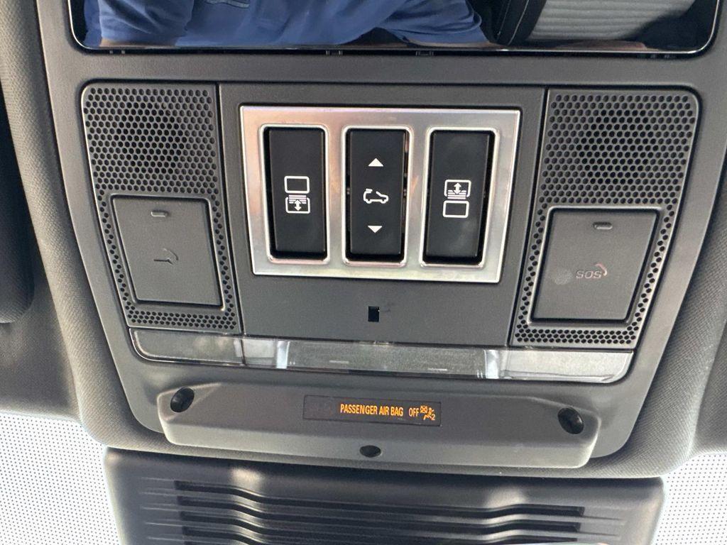 used 2024 Land Rover Discovery car, priced at $53,788